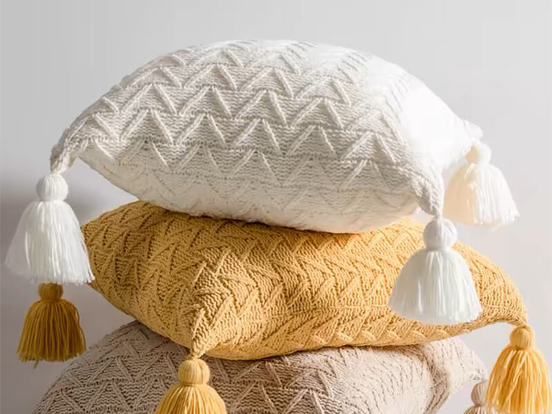 Knitted-pillow1