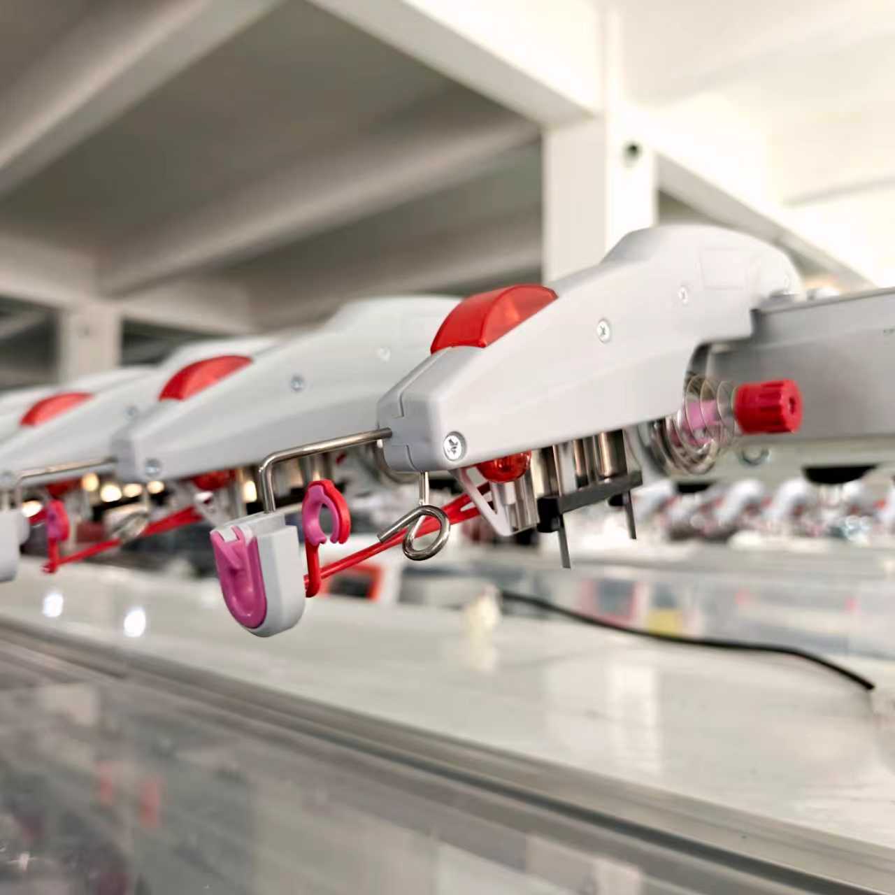 four system sweater flat knitting machine